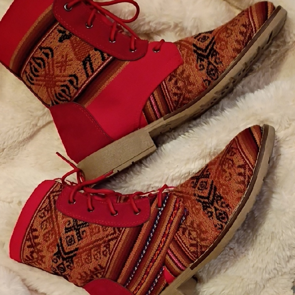 G-Hova Lace Up Print Boots
